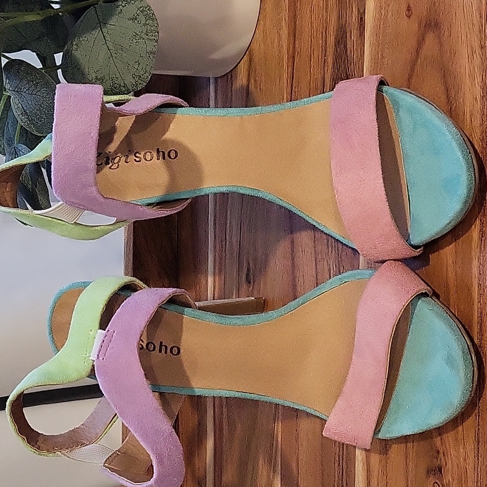Colorblock heels - Picture 2 of 5